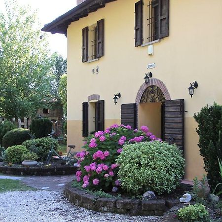 Casale La Decima Bed and Breakfast Budrio  Εξωτερικό φωτογραφία